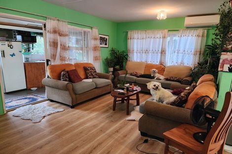 Photo of property in 31 Barneys Farm Road, Clendon Park, Auckland, 2103