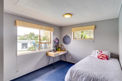 Photo of property in 16 Shirley Place, Bay View, Napier, 4104