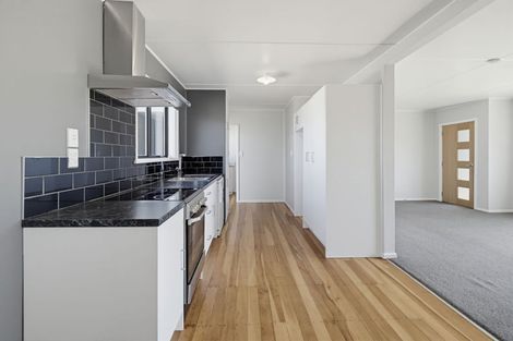 Photo of property in 17 Montgomery Street, Waipukurau, 4200