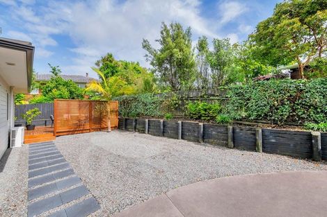 Photo of property in 92 Glendene Avenue, Glendene, Auckland, 0602