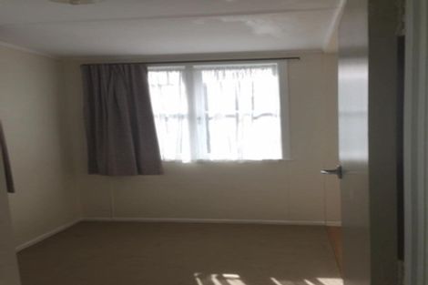 Photo of property in 51 Woodglen Road, Glen Eden, Auckland, 0602