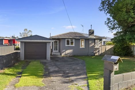 Photo of property in 38 Doralto Road, Frankleigh Park, New Plymouth, 4310