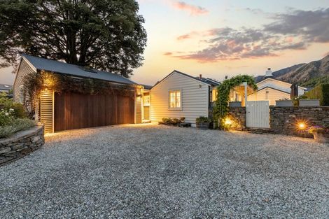 Photo of property in 21 Anglesea Street, Arrowtown, 9302
