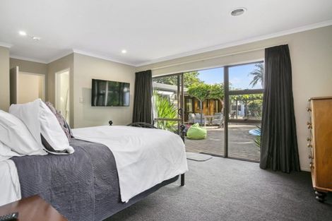 Photo of property in 262 Shakespeare Street, Leamington, Cambridge, 3432