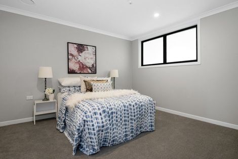 Photo of property in 1c/12 Selwyn Road, Cockle Bay, Auckland, 2014