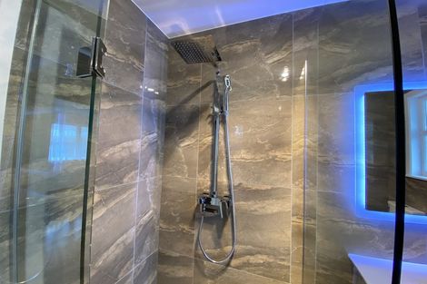 Photo of property in 30 Megan Avenue, Pakuranga Heights, Auckland, 2010