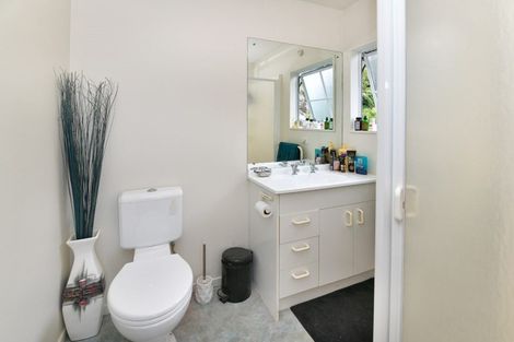 Photo of property in 20c Poplar Road, Stanmore Bay, Whangaparaoa, 0932