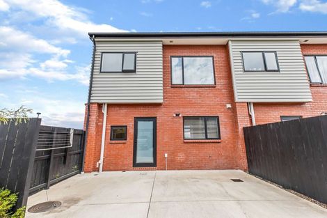 Photo of property in 2 Fermi Lane, Papakura, 2110