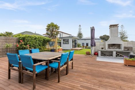 Photo of property in 34 The Esplanade, Westshore, Napier, 4110
