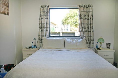 Photo of property in 22 Palmer Place, Taieri Beach, Brighton, 9091