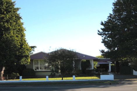 Photo of property in 383 Main North Road, Redwood, Christchurch, 8051