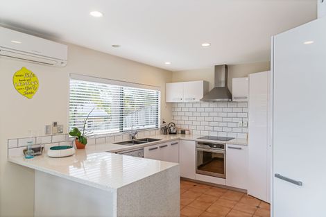 Photo of property in 17 Coralsea Way, Arkles Bay, Whangaparaoa, 0932