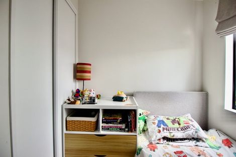 Photo of property in 7 Uma Grove, Hobsonville, Auckland, 0616