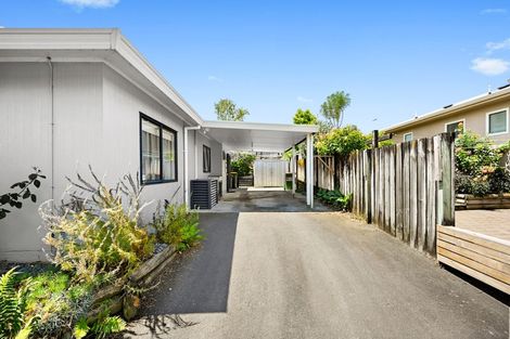 Photo of property in 51 Splitt Avenue, Glenview, Hamilton, 3206