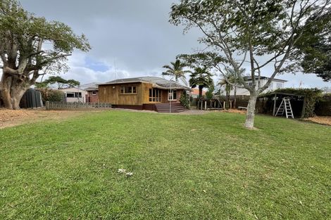 Photo of property in 13 Omana Road, Papatoetoe, Auckland, 2025