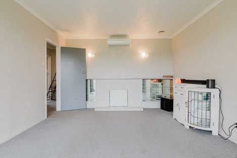Photo of property in 53 Maxwells Line, Awapuni, Palmerston North, 4412