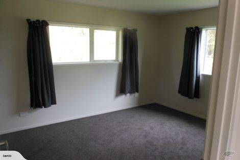 Photo of property in 12 Leveloff Road, Paremoremo, Auckland, 0632