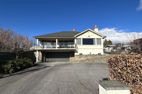 Photo of property in 142 Warren Street, Wanaka, 9305