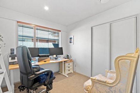 Photo of property in 1 Edgewater Lane, Halswell, Christchurch, 8025