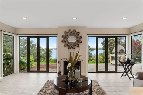 Photo of property in 7 Chatham Avenue, Paremoremo, Auckland, 0632