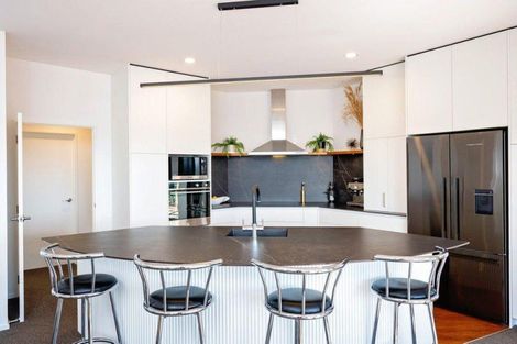 Photo of property in 15 Iona Road, Havelock North, 4130