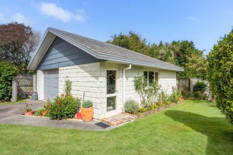 Photo of property in 7 Westpeak Way, Otaki, 5512