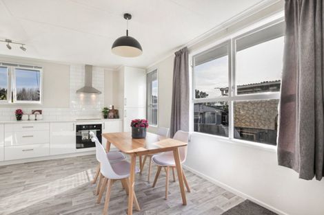 Photo of property in 5 Sutton Avenue, Mangere East, Auckland, 2024