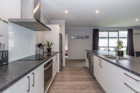 Photo of property in 15 George West Square West, Wigram, Christchurch, 8025