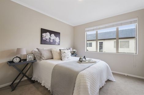 Photo of property in 17 Carousel Crescent, East Tamaki Heights, Auckland, 2016