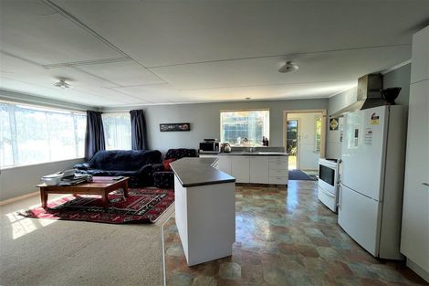 Photo of property in 8 Newarp Street, Balclutha, 9230