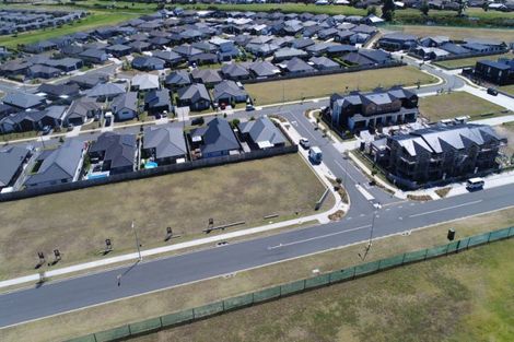 Photo of property in 25 Carronade Street, Papamoa Beach, Papamoa, 3118