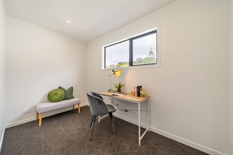 Photo of property in 47c Heretaunga Square, Silverstream, Upper Hutt, 5019