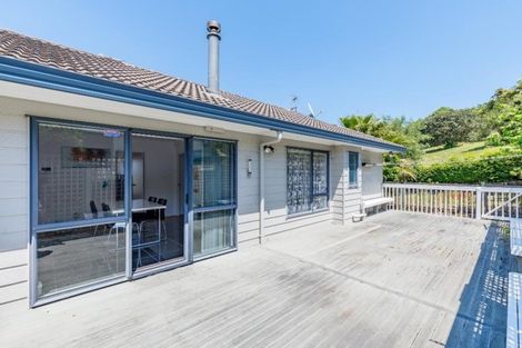 Photo of property in 12 Van Dyke Place, West Harbour, Auckland, 0618