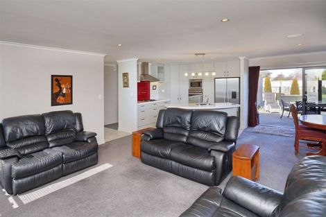 Photo of property in 21 Parklea Avenue, Halswell, Christchurch, 8025