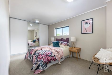 Photo of property in 69a Waikoukou Valley Road, Waimauku, 0882