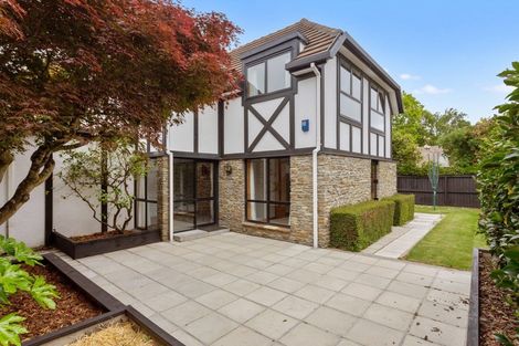 Photo of property in 11a Thurlestone Place, Burnside, Christchurch, 8053