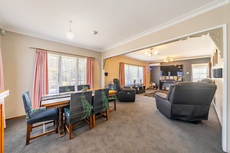 Photo of property in 18 Akron Grove, Totara Park, Upper Hutt, 5018