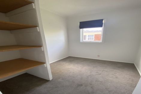 Photo of property in 2/18 Fowler Street, Northcote, Auckland, 0627