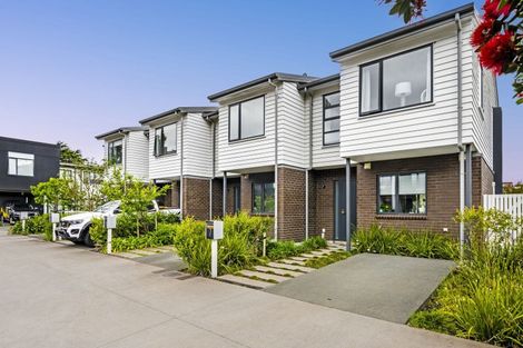 Photo of property in 3 Tahuhu Road, Mount Wellington, Auckland, 1062