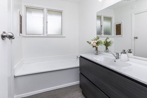 Photo of property in 18 Hurunui Street, Cracroft, Christchurch, 8025