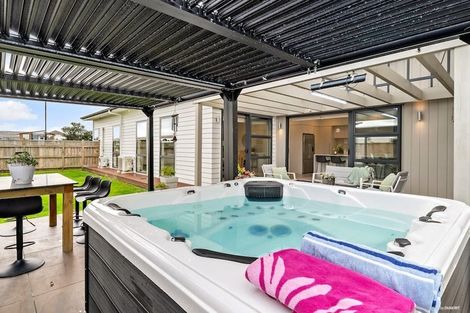 Photo of property in 51 Kahawairahi Drive, Beachlands, Auckland, 2018