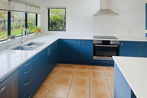Photo of property in 13 Ormrod Grove, Riverstone Terraces, Upper Hutt, 5018