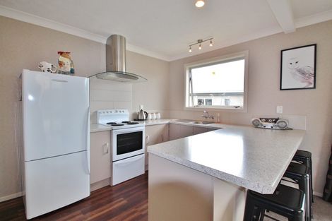 Photo of property in 8 Motu-au Close, Manapouri, 9679