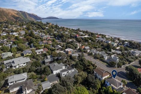 Photo of property in 166 Wellington Road, Paekakariki, 5034