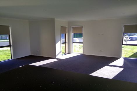 Photo of property in 102 Te Manatu Drive, Huntington, Hamilton, 3210