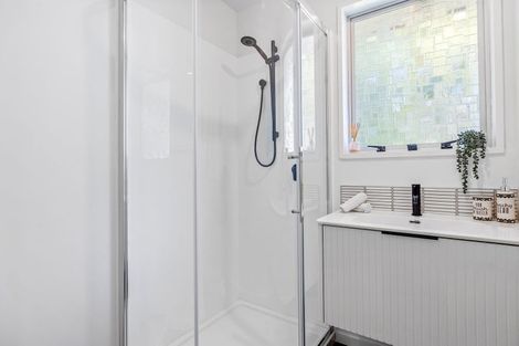 Photo of property in 11 Kuaka Crescent, Bromley, Christchurch, 8062