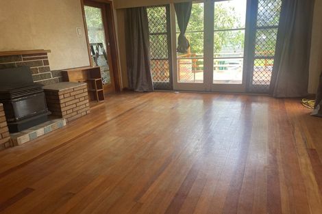 Photo of property in 98 Wharf Road, Te Atatu Peninsula, Auckland, 0610