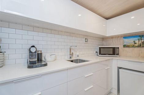 Photo of property in 112 Marram Place, Matarangi, Whitianga, 3592