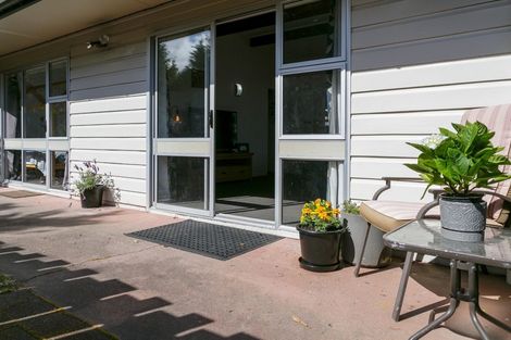 Photo of property in 1/4 Kereru Street, Two Mile Bay, Taupo, 3330