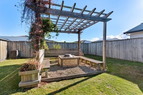 Photo of property in 6 Austin Reid Avenue, Carterton, 5713